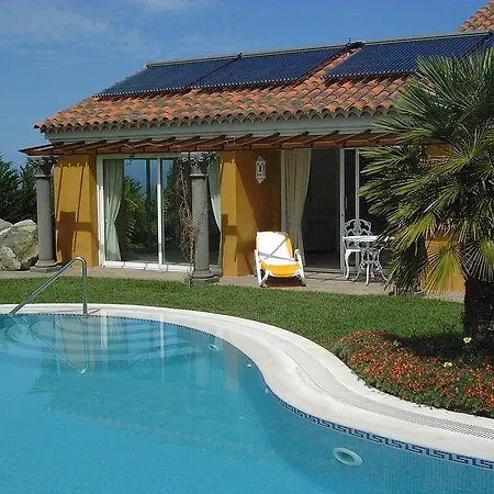 Holiday home Gartenhaus In *